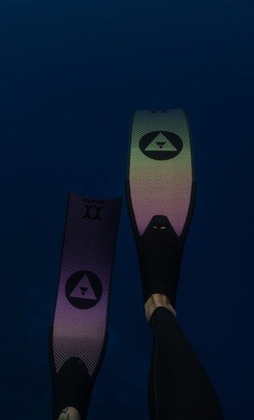 Alchemy Aurora by Yamamoto Carbon Fiber Fins (30º)