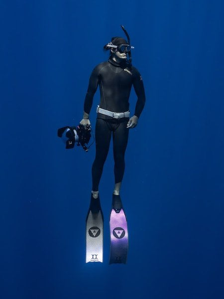 Alchemy Aurora by Yamamoto Carbon Fiber Fins (30º)