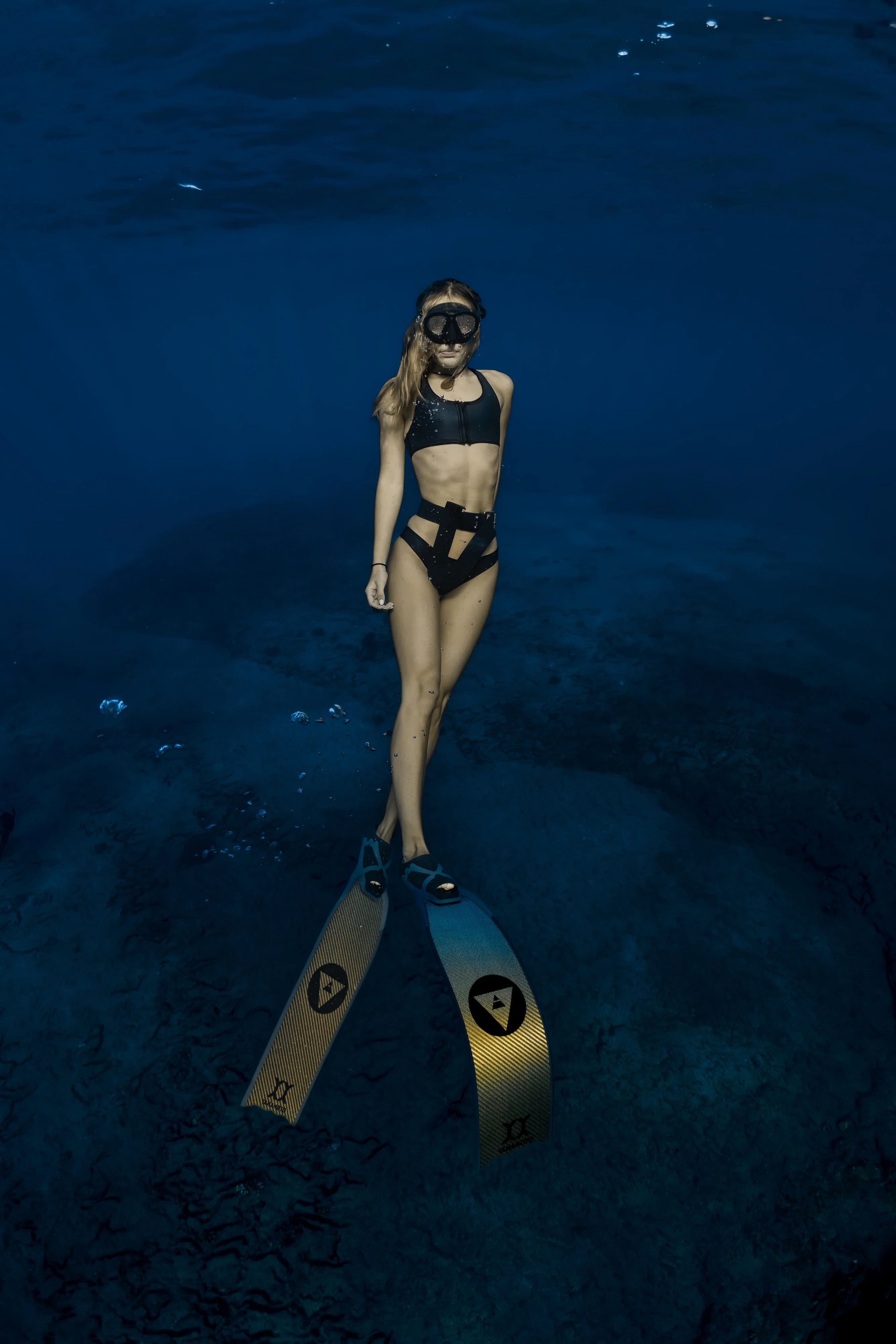 Alchemy Aurora by Yamamoto Carbon Fiber Fins (30º)