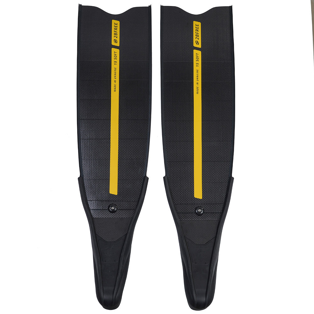 2BFREE Bifins with C4 400 Pocket - Bottom View